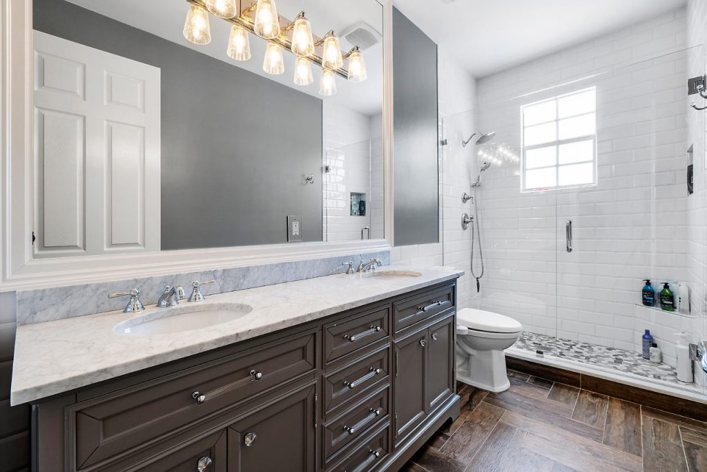 A Raleigh bathroom remodeled by Benchmark Painting